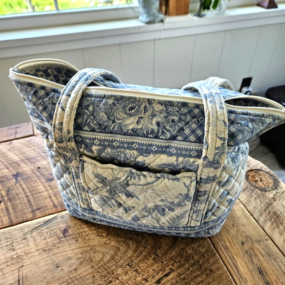 Vera Bradley Shoulder Bag blue toile